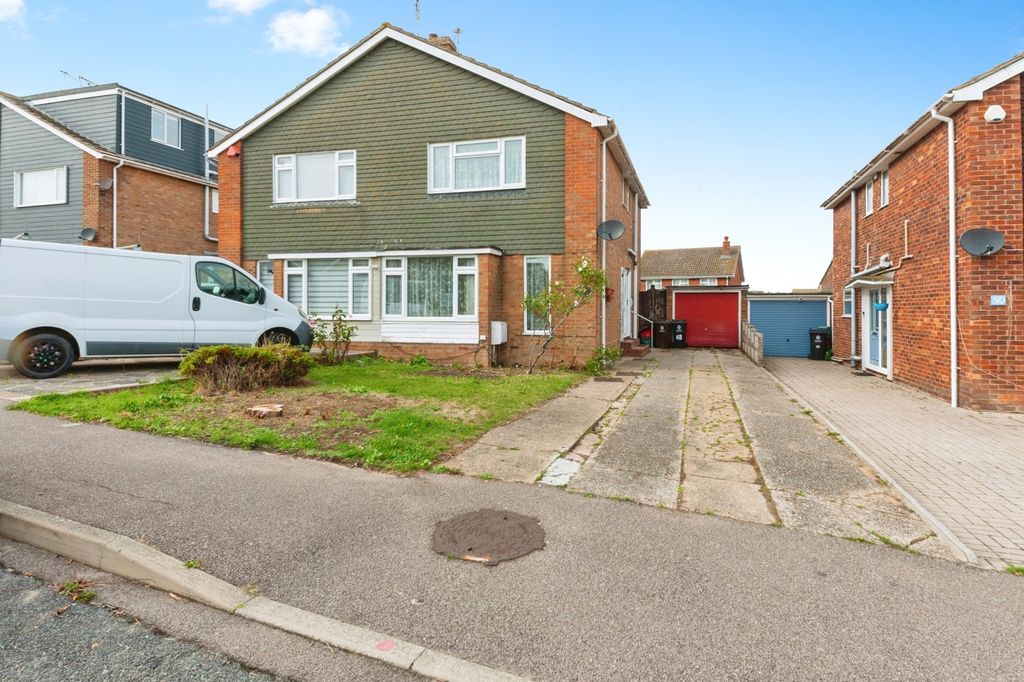 Property photo 1 of 17 Front