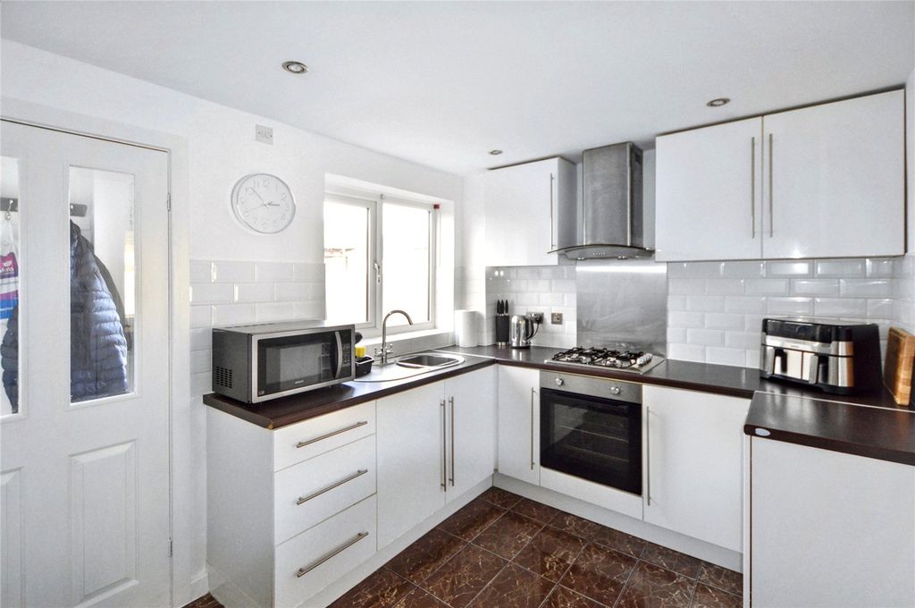 Property photo 3 of 10 Picture No. 07