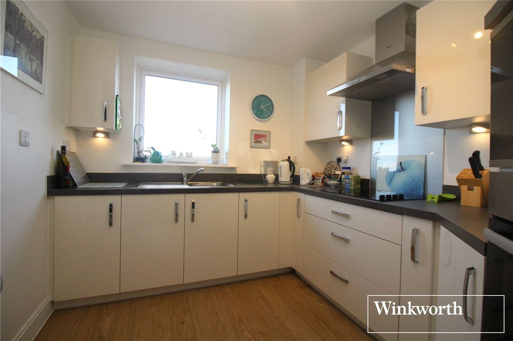 Additional image 4 of 1 bed flat for saleStudio Way, Borehamwood, Hertfordshire WD6