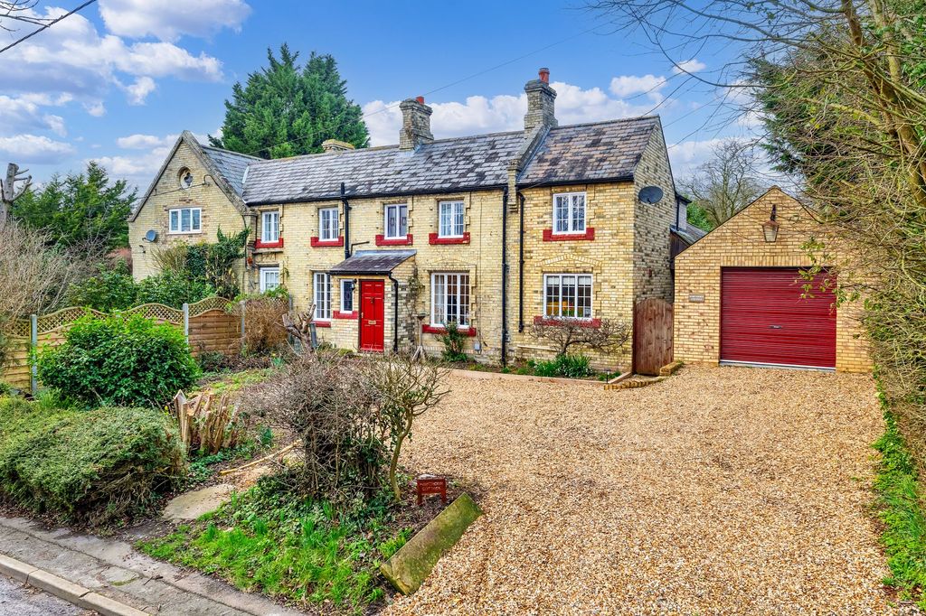 Property photo 1 of 42