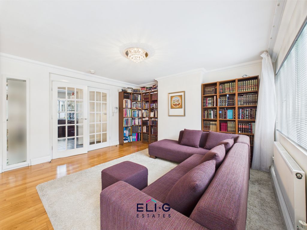 Property photo 2 of 10 Gallery