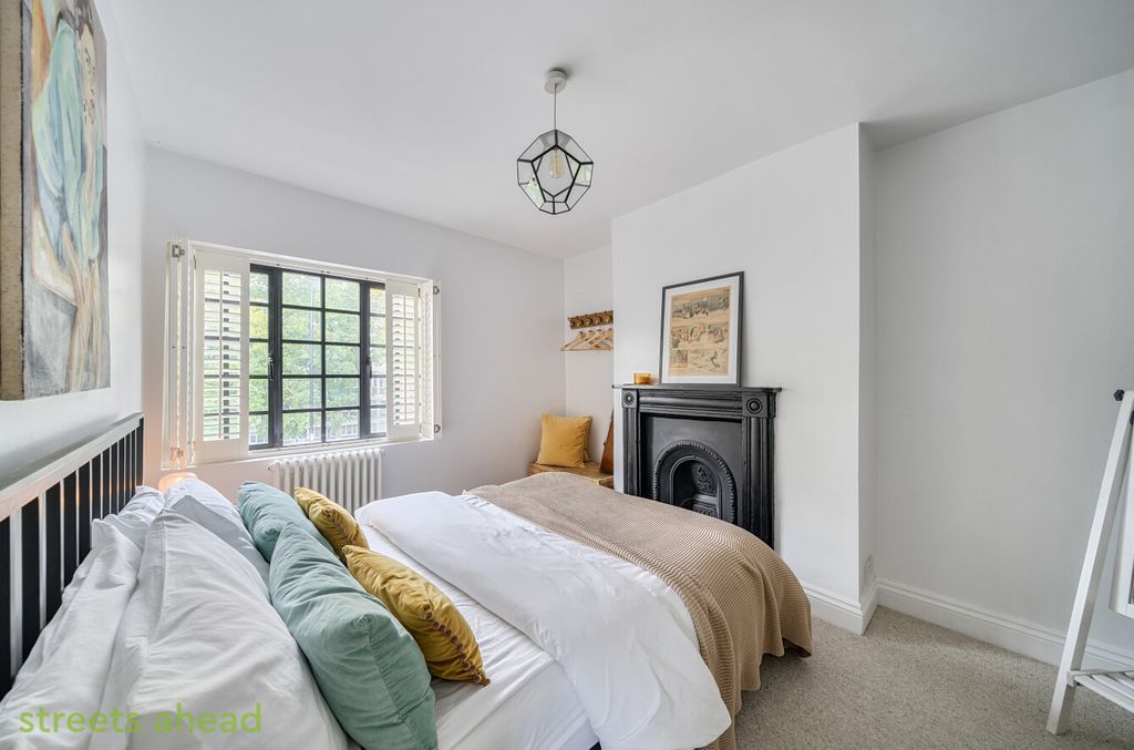 Property photo 3 of 31 7Ddb74A4-9d1B-4F5...