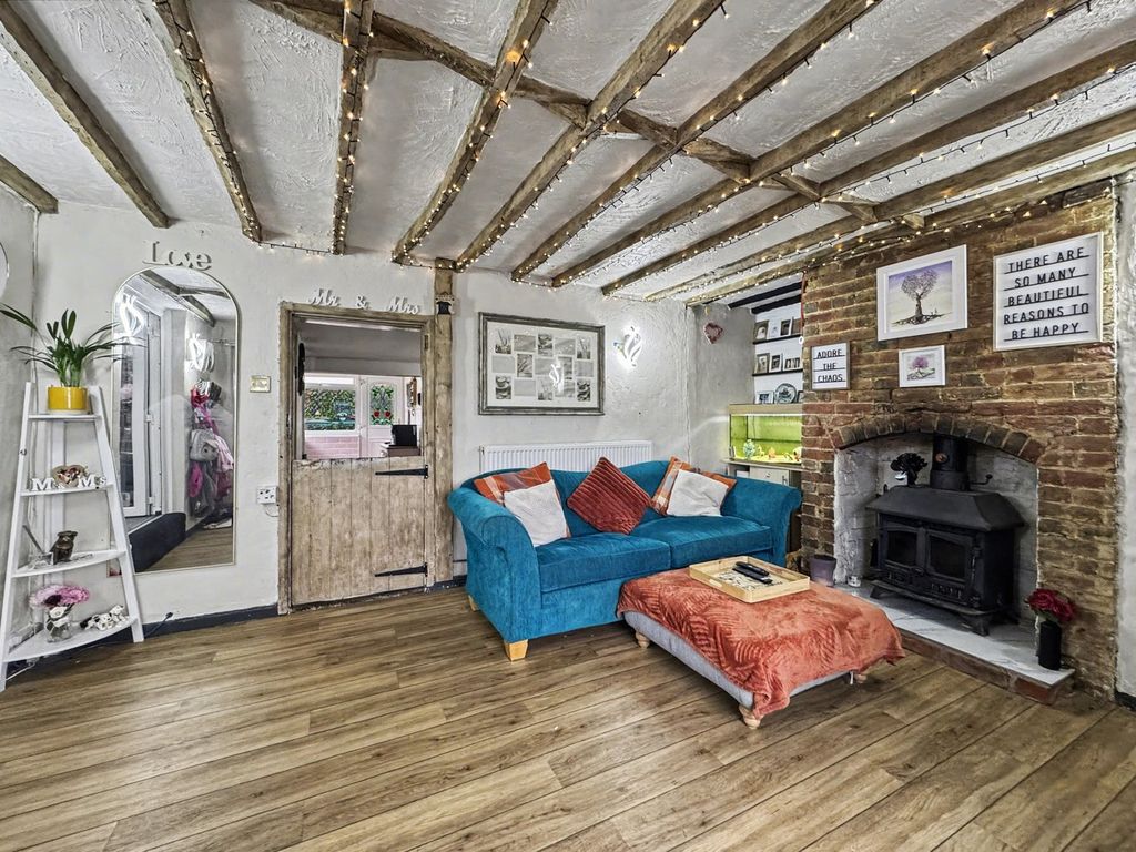 Property photo 2 of 31