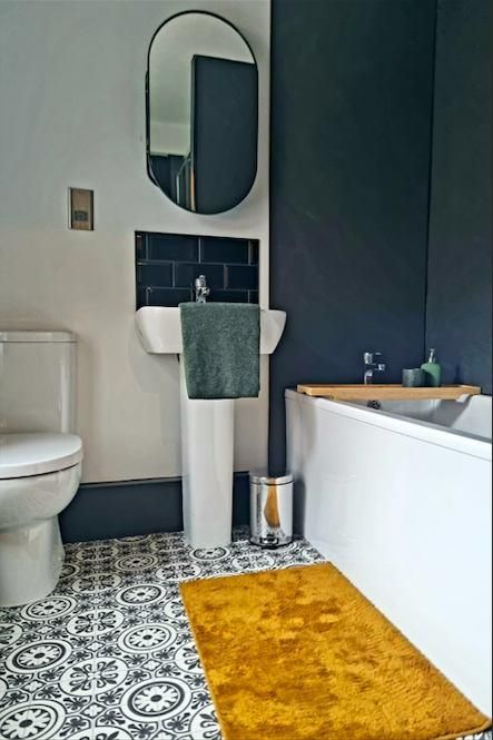 Property photo 2 of 5 Bathroom.Jpg