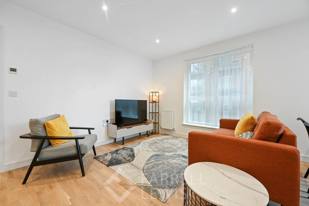 Property photo 2 of 10