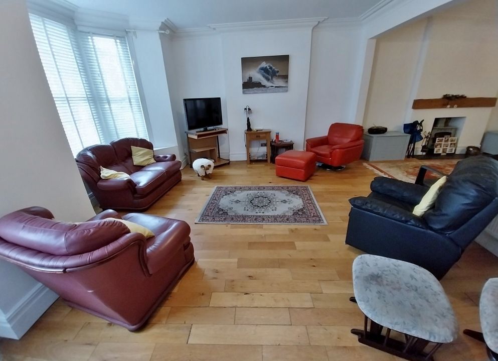 Property photo 2 of 13