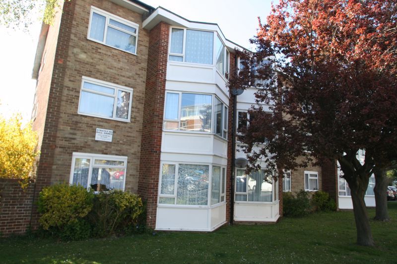 Property photo 1 of 7 Photo 7