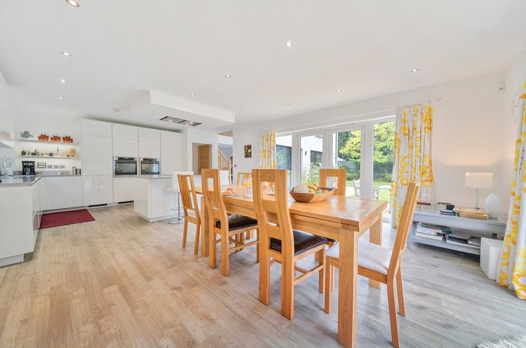 Property photo 3 of 15 Breakfast Area