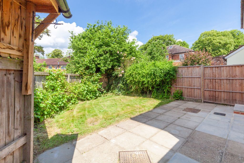 Property photo 1 of 10 Photo 01