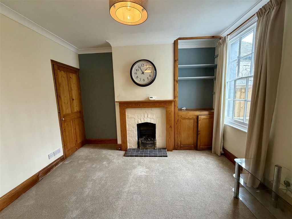 Property photo 3 of 20 Dr2.Jpeg