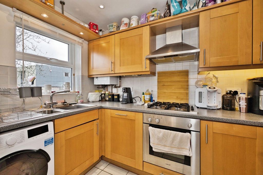 Property photo 2 of 15 Pbox-Img.Jpg