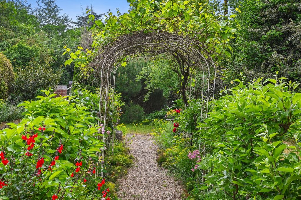 Property photo 3 of 34 4638782