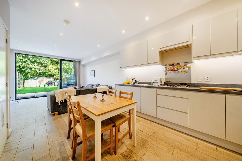 Property photo 1 of 12 1509315-19-6A8817...