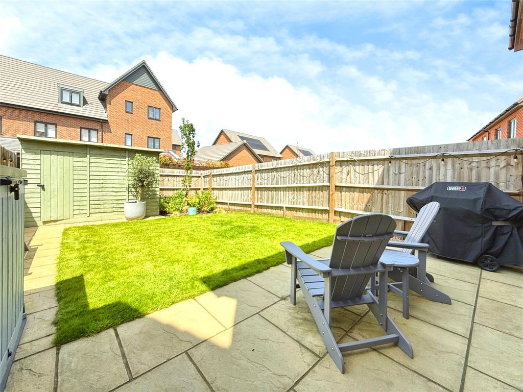 Property photo 2 of 16 Picture No. 03