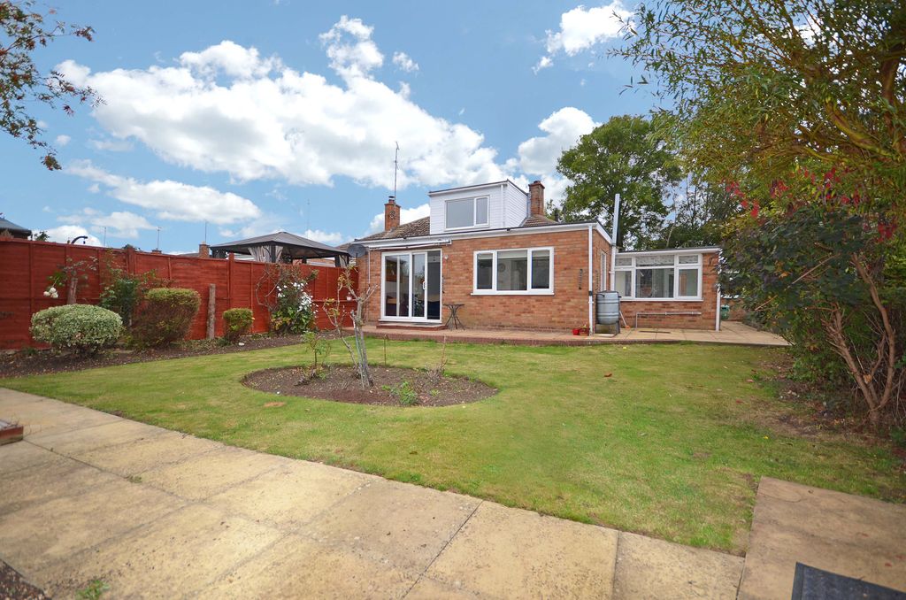 Property photo 2 of 17