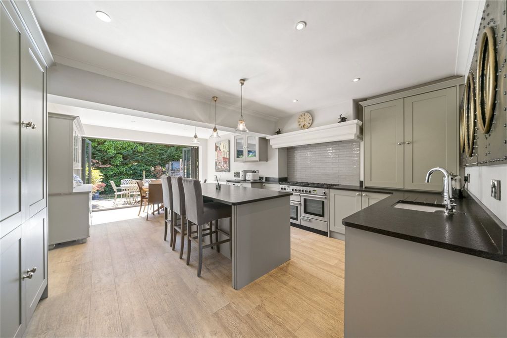 Property photo 2 of 11 Picture No. 05