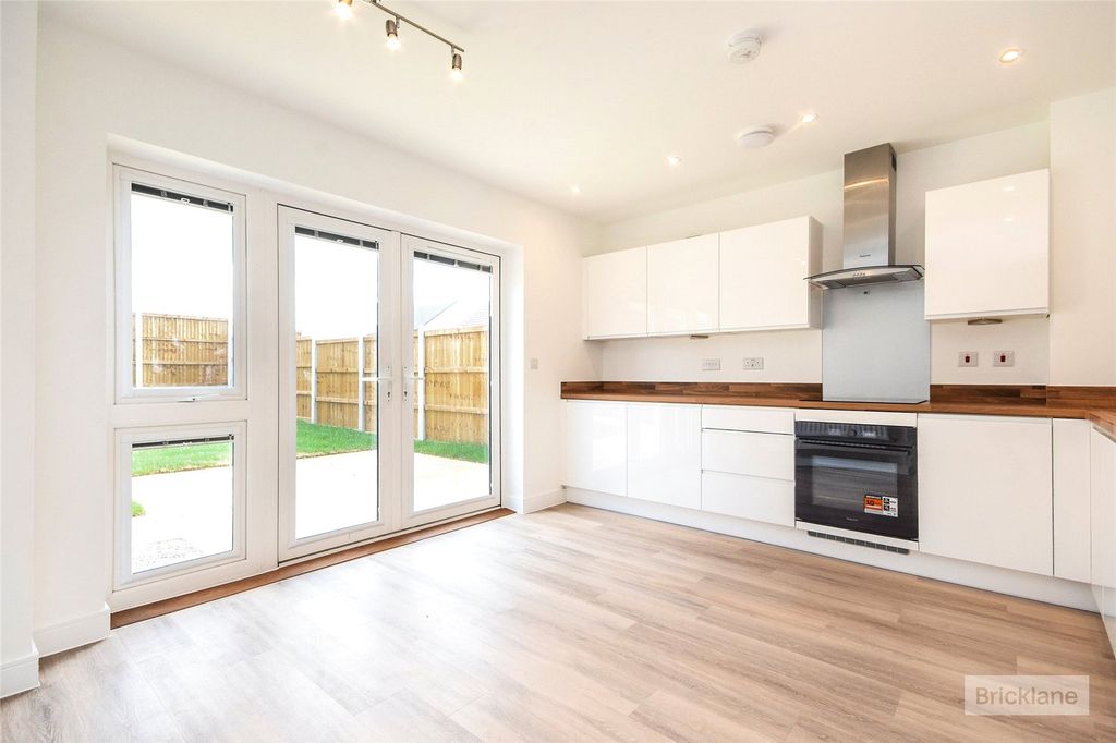 Property photo 2 of 11 Picture No. 06