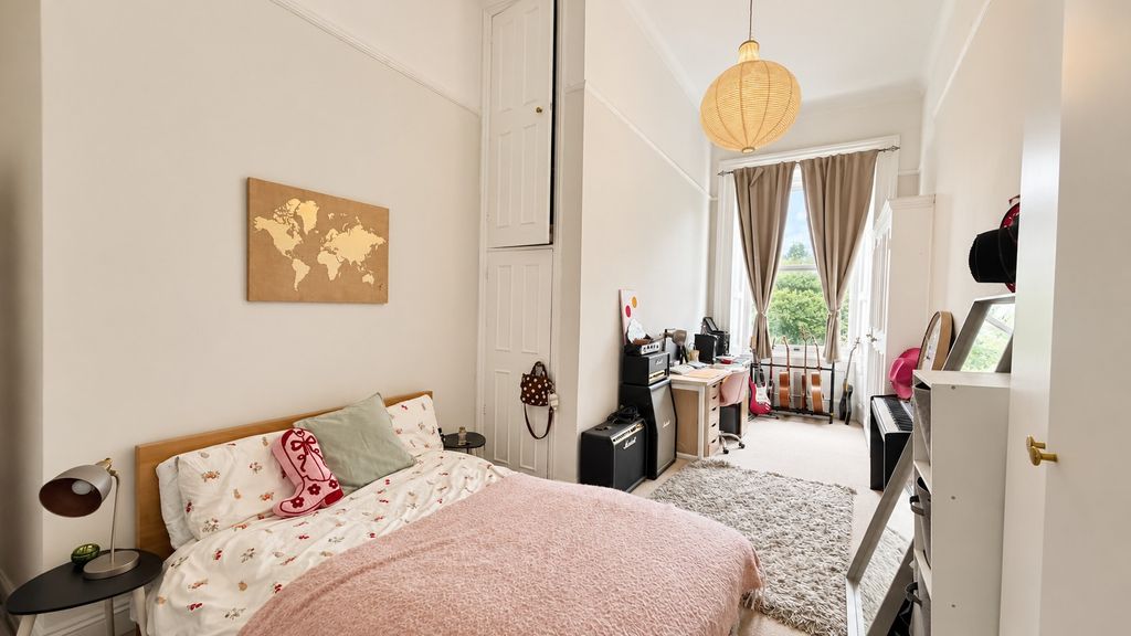 Property photo 3 of 9 5014652
