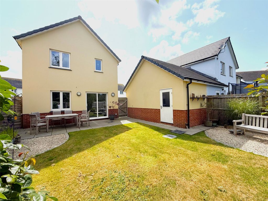 Property photo 3 of 16 3 - Picture No. 15