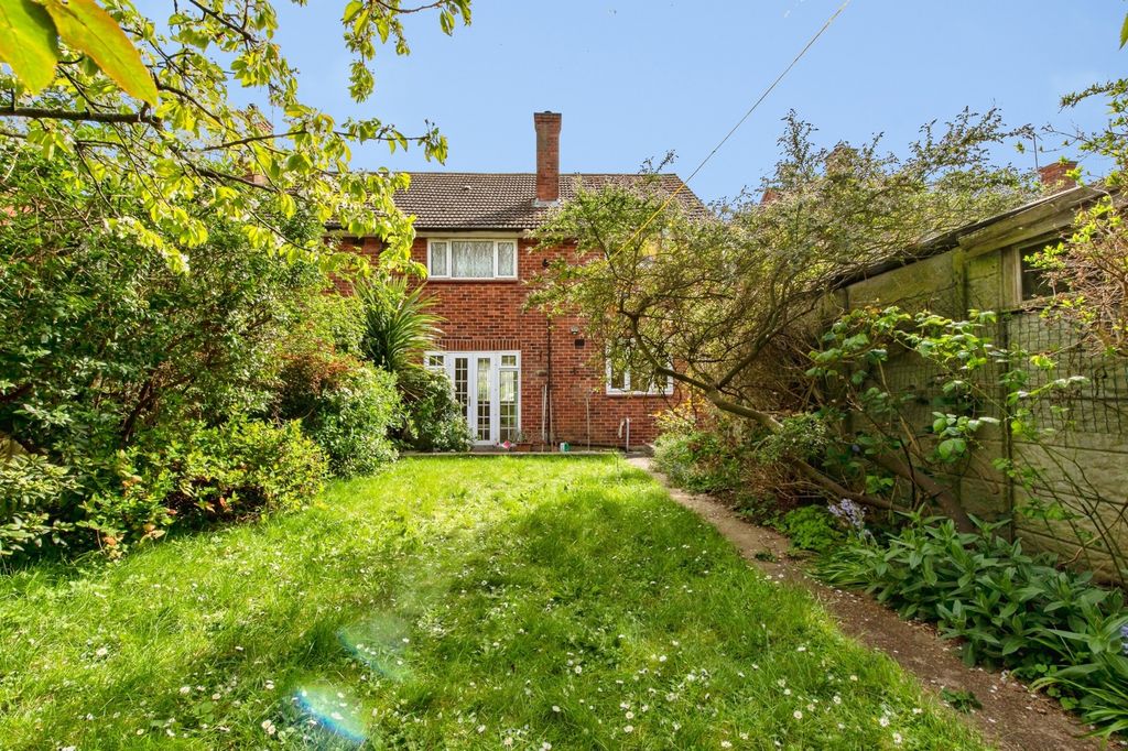 Property photo 2 of 14 Rear