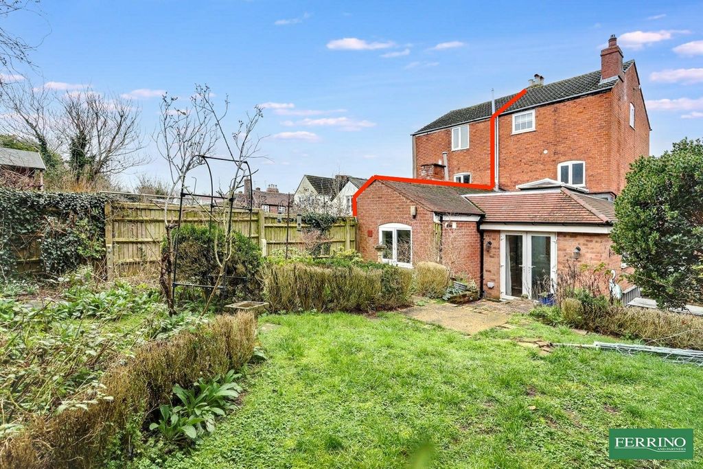 Property photo 2 of 22 Garden