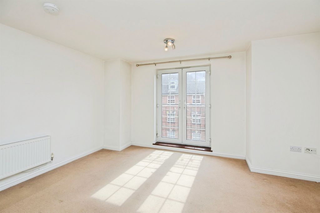 Property photo 3 of 7
