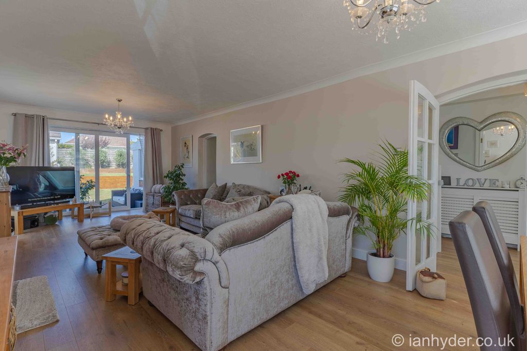 Additional image 4 of 3 bed detached house for saleCairo Avenue, Peacehaven, East Sussex BN10