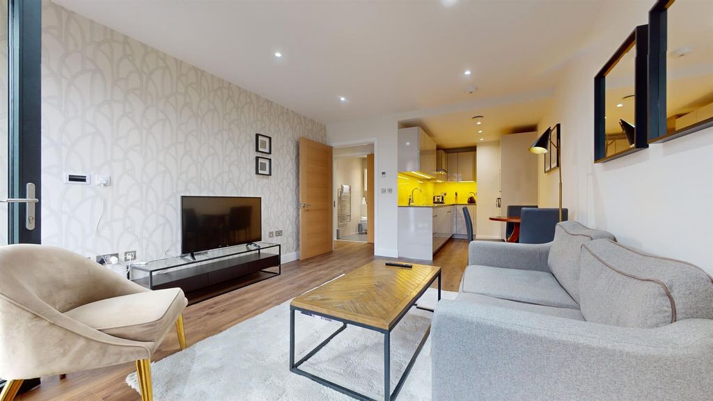 Property photo 2 of 16 650Aaee566E7B868d560d720_5c48B34159c77Bc24E6427B52