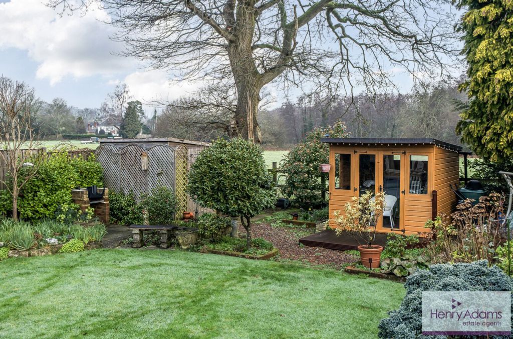 Additional image 19 of 3 bed detached bungalow for saleRother Close, Petersfield GU31