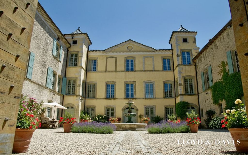 Property photo 2 of 42