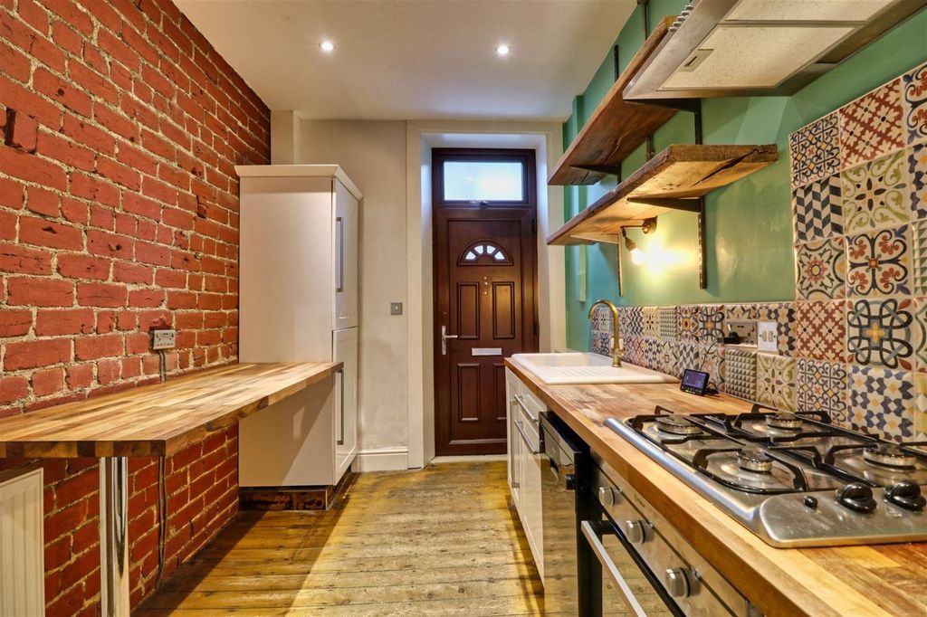 Property photo 2 of 11 Picture No. 10