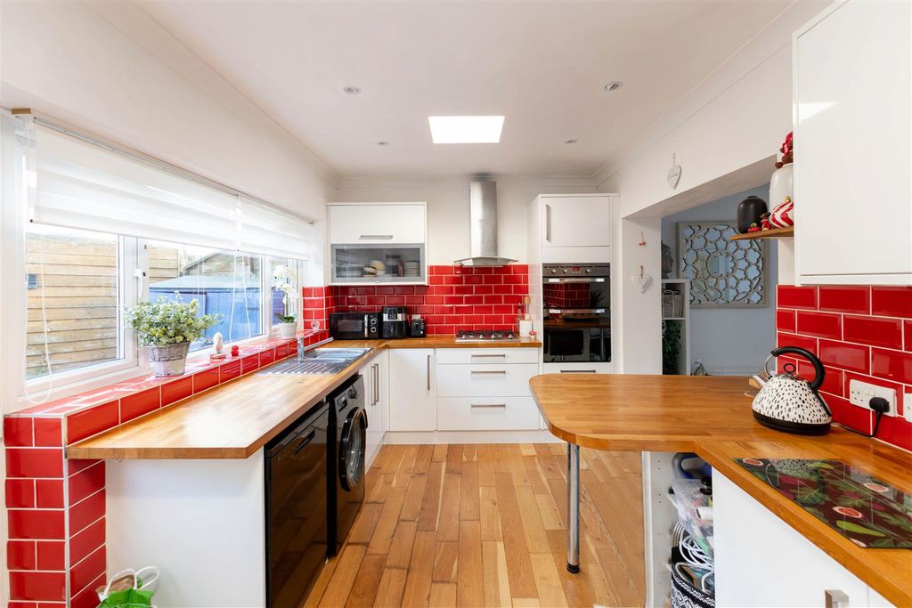 Property photo 3 of 17 Img_0680-2.Jpg