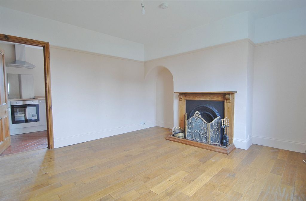 Property photo 2 of 18 Picture No. 05