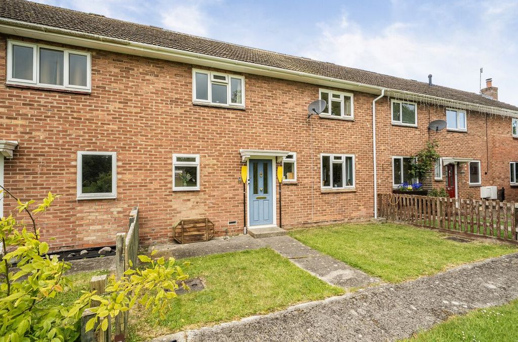 Property photo 1 of 11 145720511
