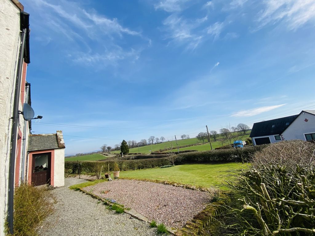 Property photo 3 of 26