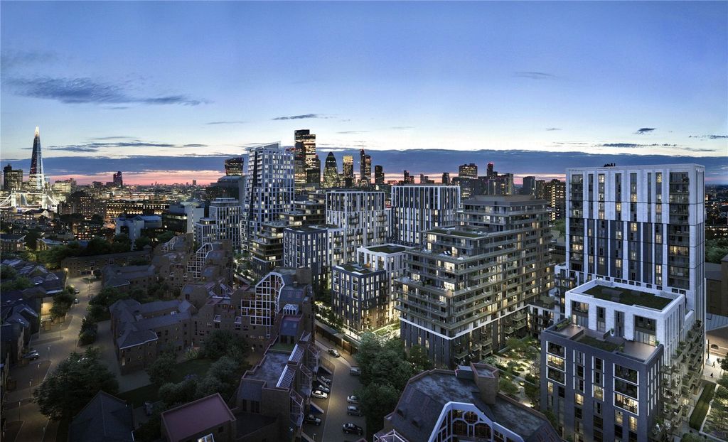 Property photo 2 of 10 London Dock