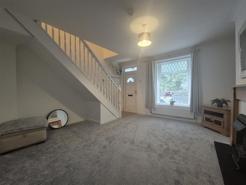 Property photo 3 of 13 Livbal2.Jpg