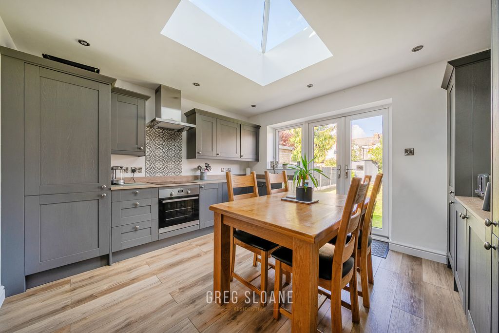 Property photo 2 of 18 1514593-10-1A0A6035d452E