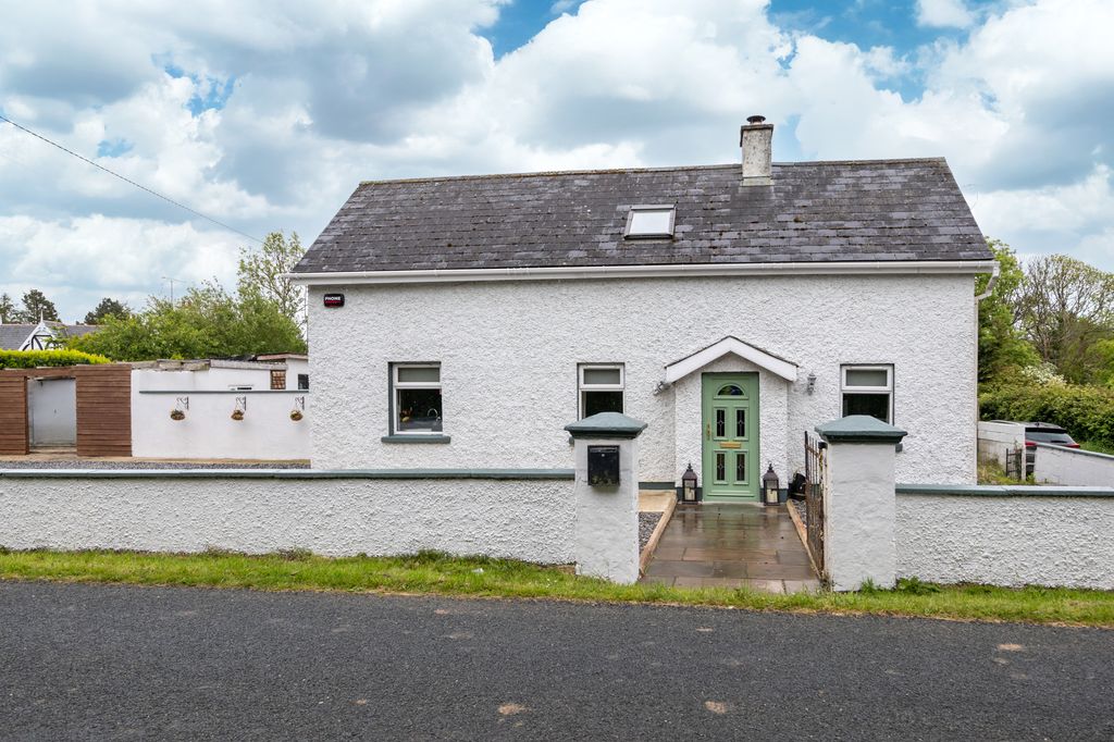 Property photo 1 of 38