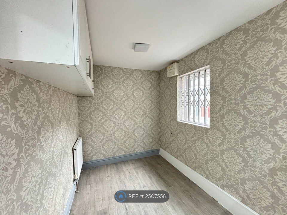 Property photo 3 of 26