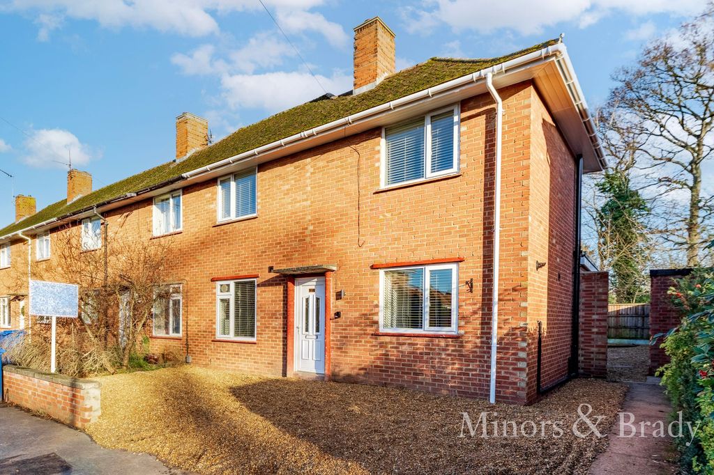 Property photo 1 of 28