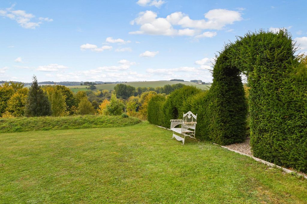 Property photo 3 of 30