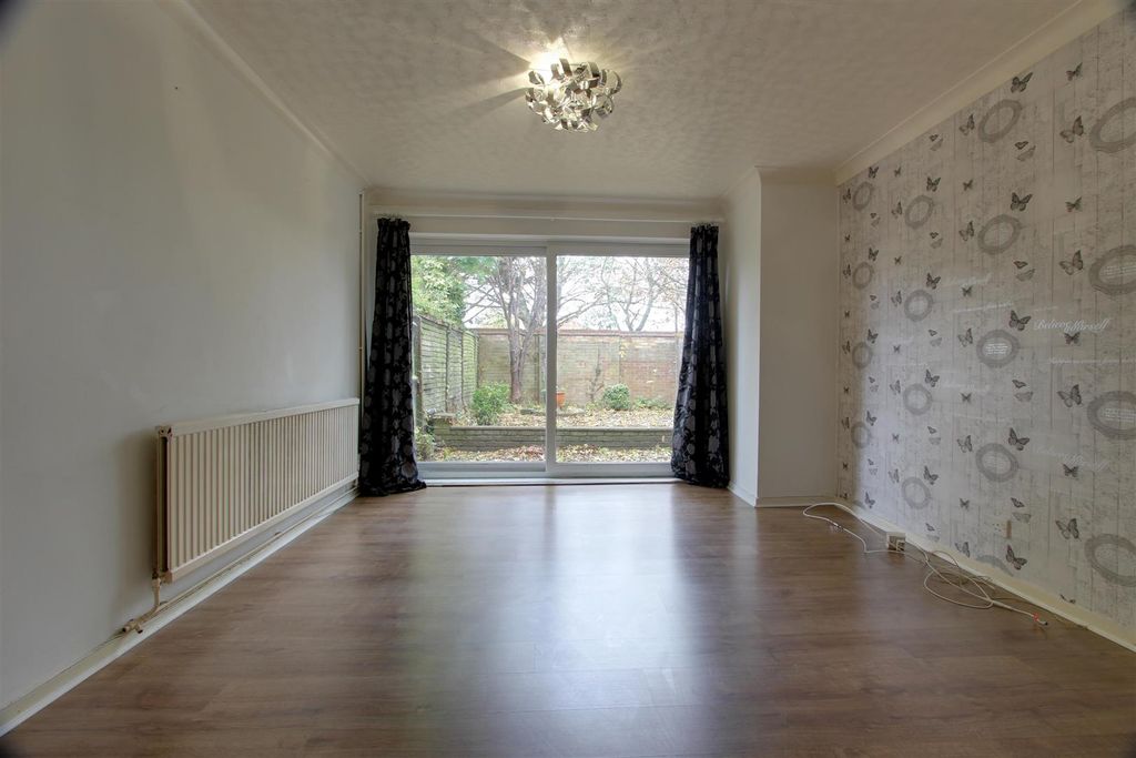 Property photo 2 of 19 Img_1047-Img_1049.Jpg