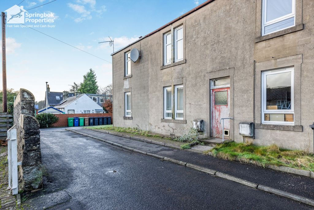 Property photo 1 of 11 Front View