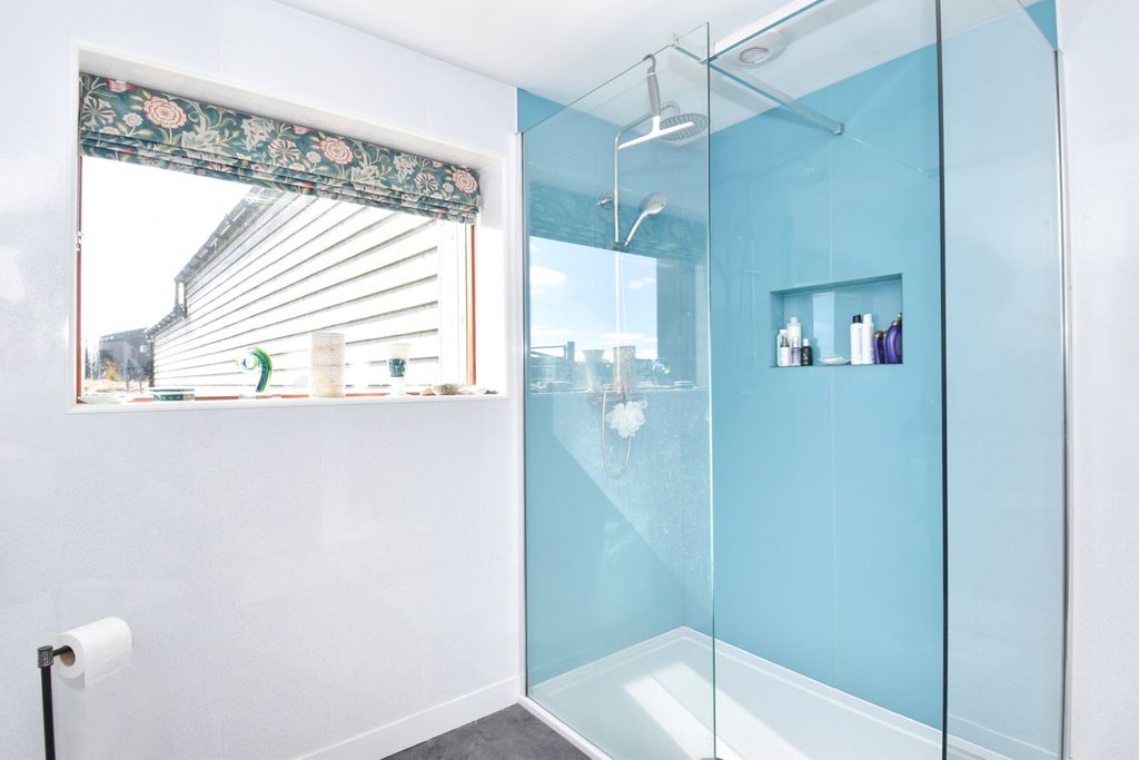 Additional image 22 of 3 bed detached house for saleAnnsbrae, Unst, Shetland ZE2