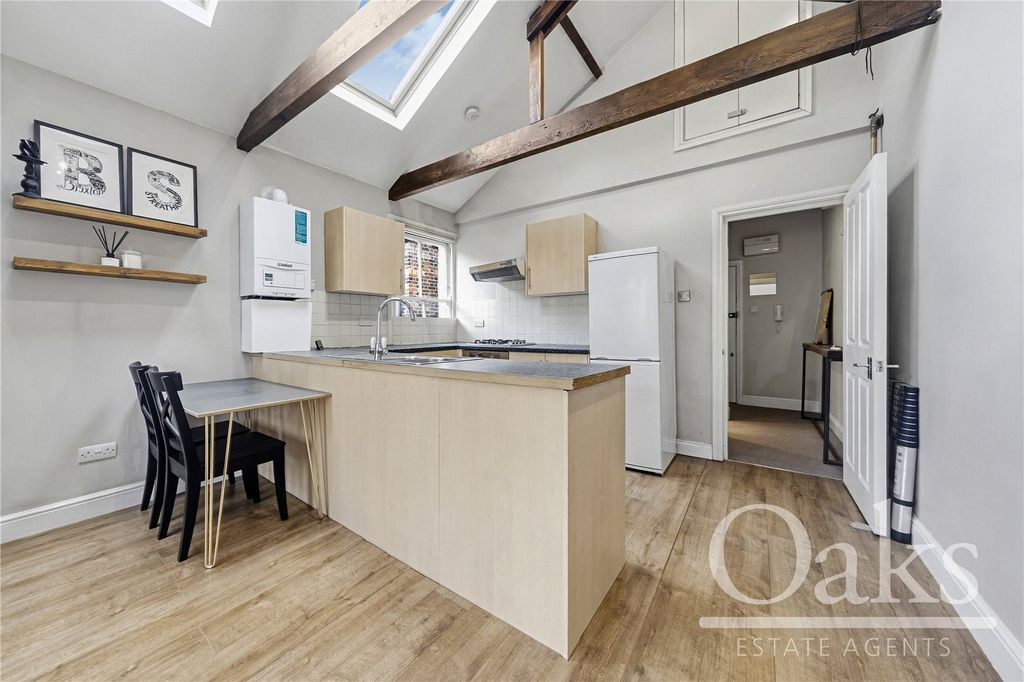 Property photo 3 of 8 Picture No. 05