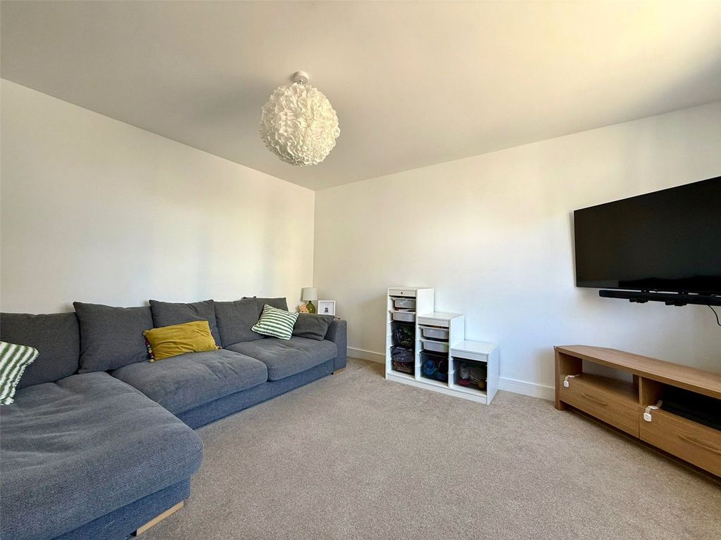 Property photo 3 of 11 Picture No. 11