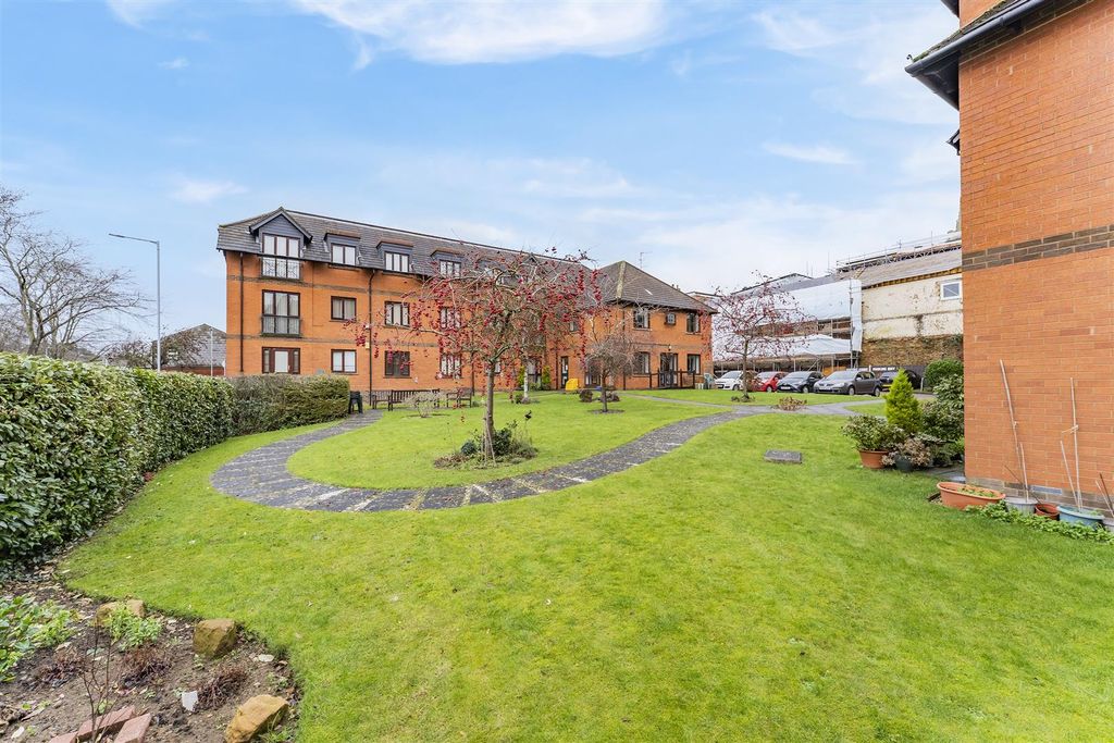 Additional image 16 of 2 bed flat for saleNN16, Oaktree Court, George Street, Kettering
