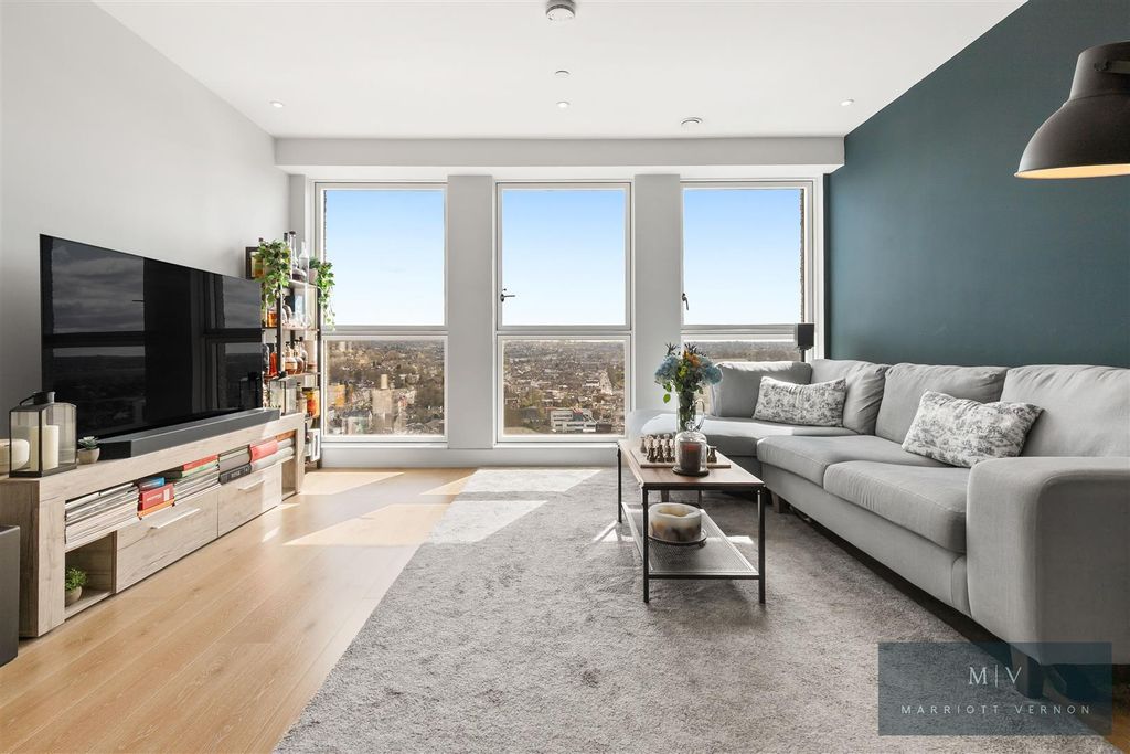 Property photo 1 of 21 Leon House 223 MV-11.Jpg