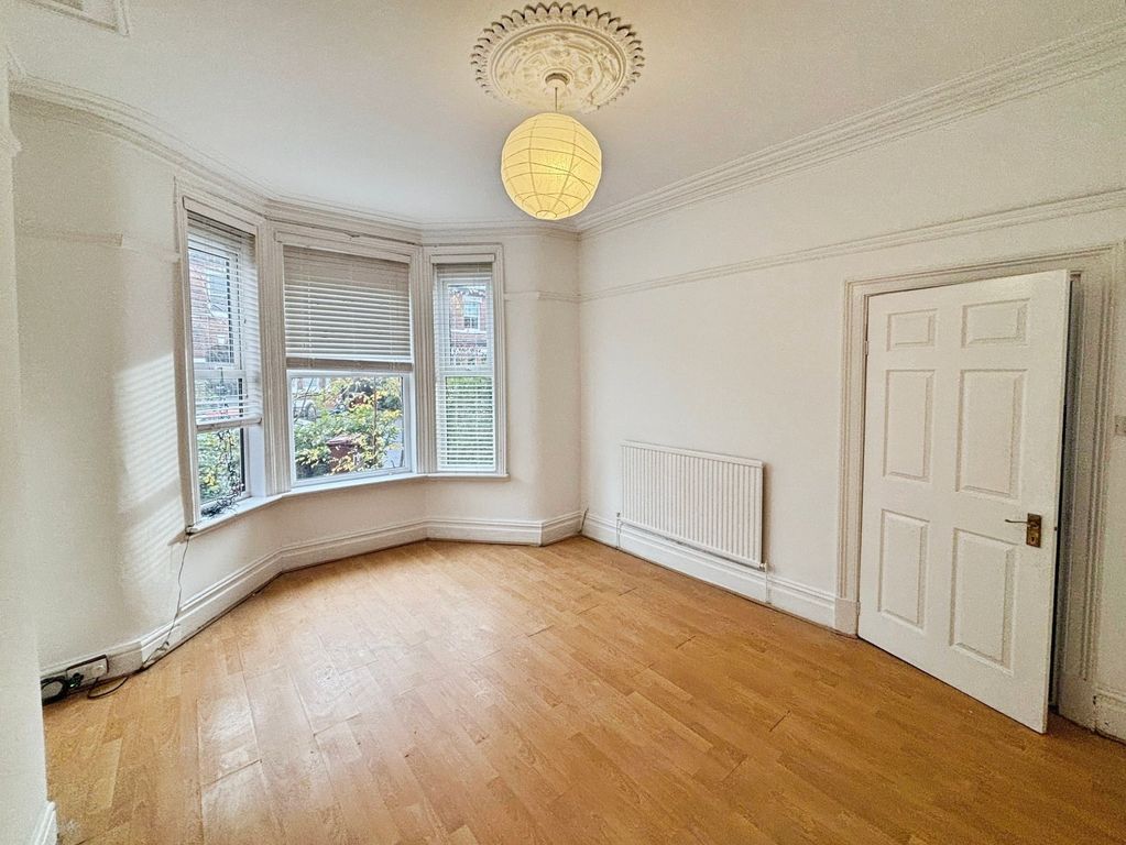 Property photo 3 of 23 Picture No. 44